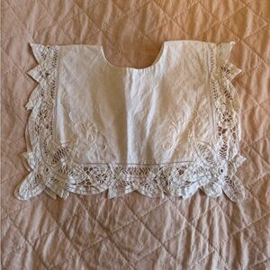 Vintage White Lace Collar